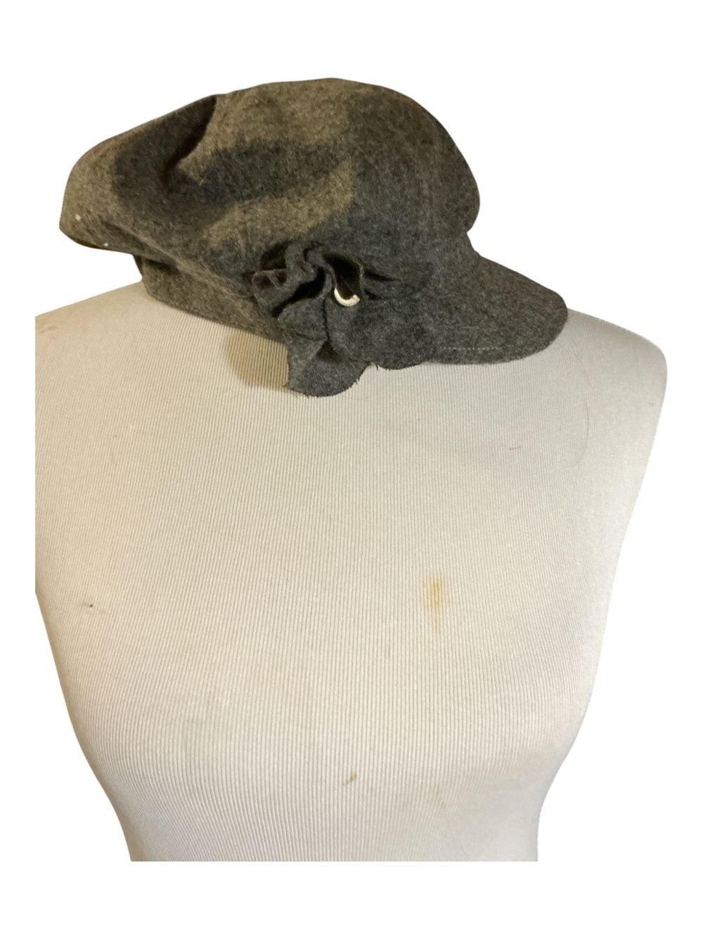 Women's Gray Wool Newsboy Cap with Side Bow